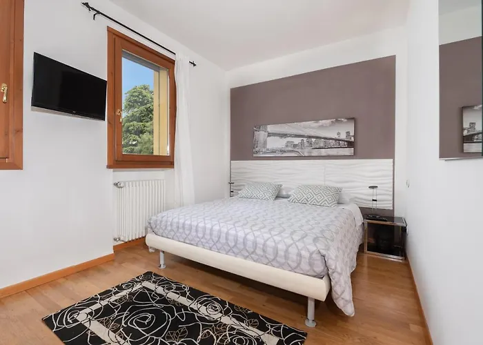 Giulietta Tower Verona